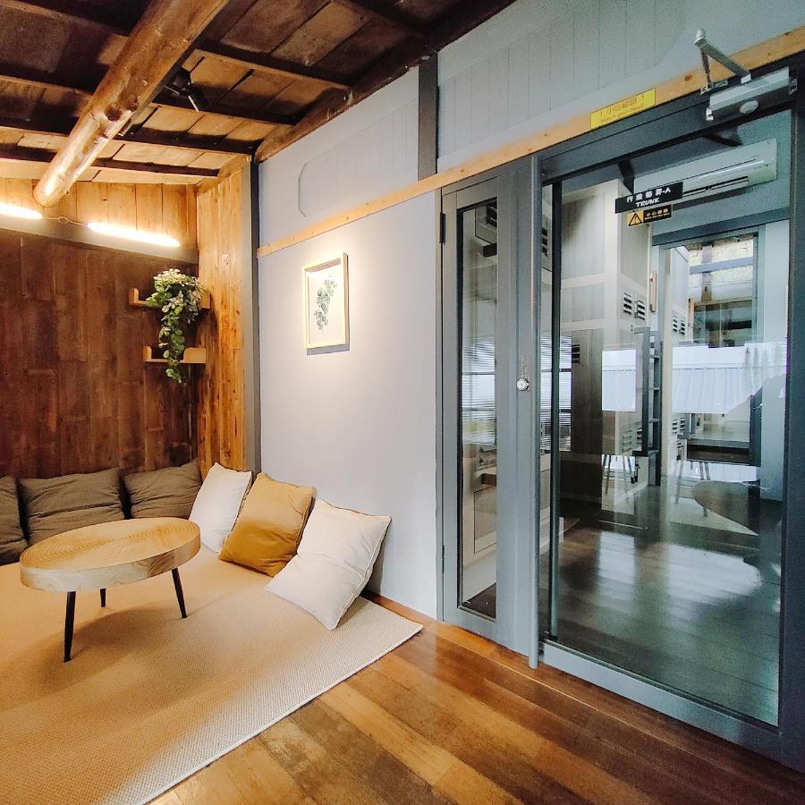 Jerry'S Mazehut Hostel 台南 エクステリア 写真
