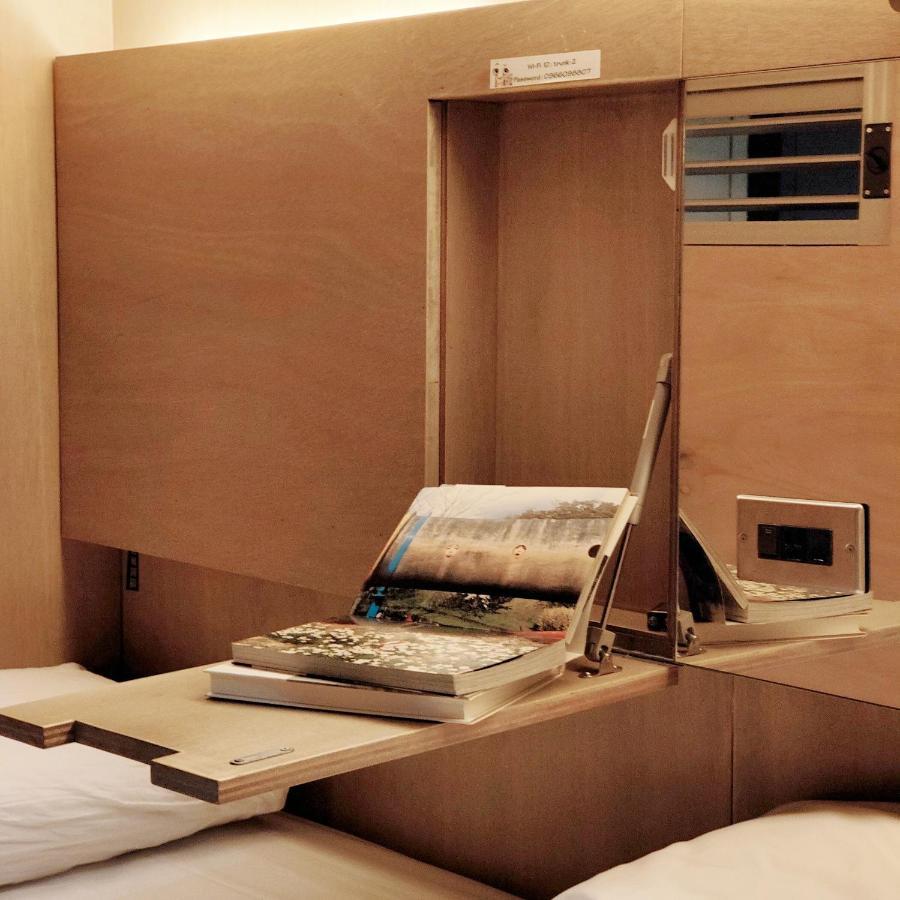 Jerry'S Mazehut Hostel 台南 エクステリア 写真